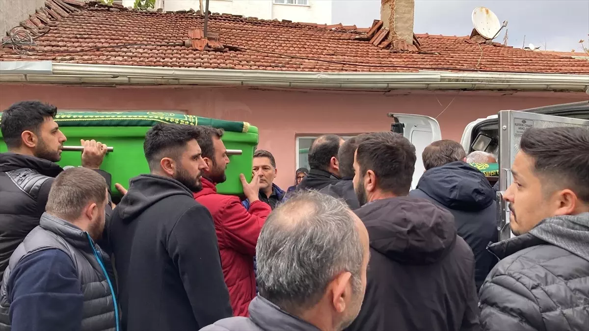 Bilecik’te Trafik Kazası: Anne ve Kızı Toprağa Verildi